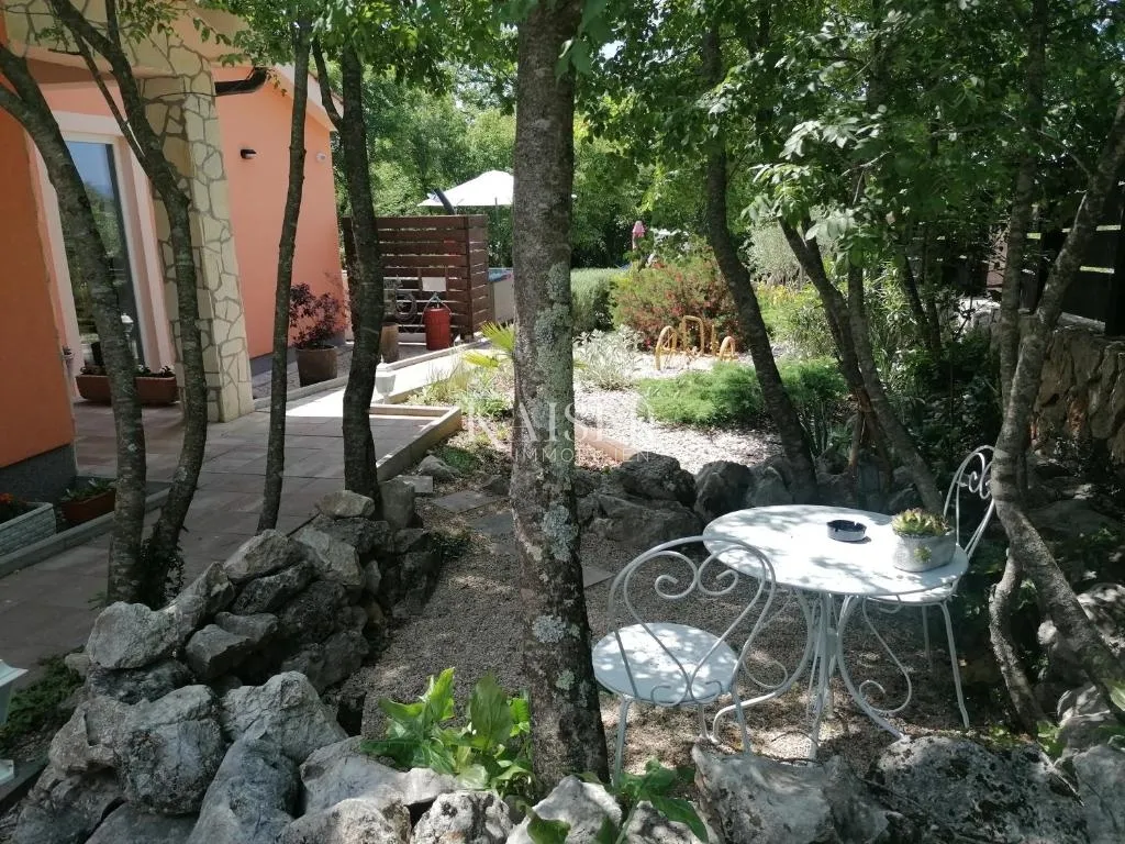 otok krk, kras - šarmantna kuća okružena prirodom - slika 3