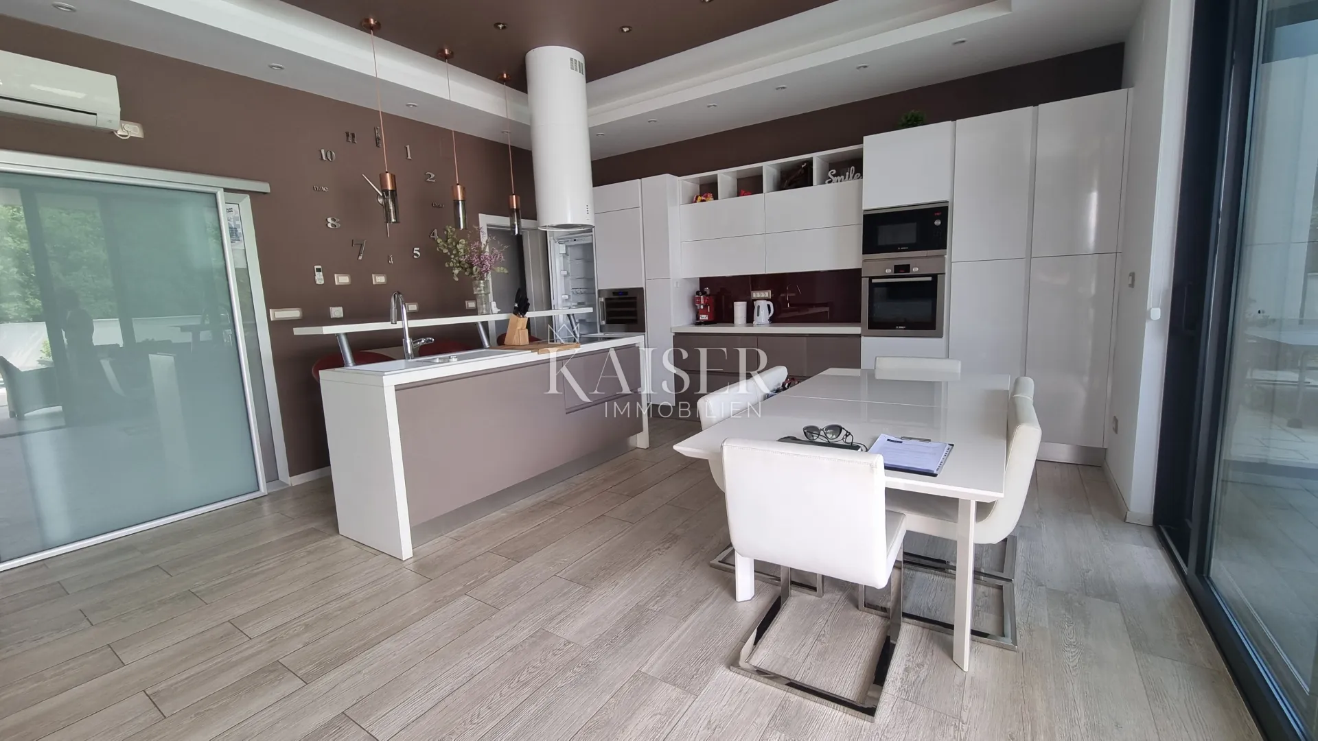rijeka, šmrika - moderna luksuzna vila sa dva stana i bazenom - slika 3