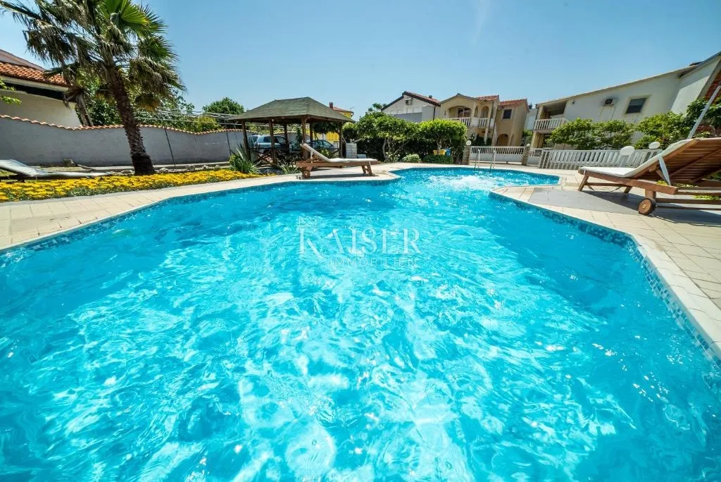 zadar, vir - prekrasna prostrana kuća 50 m od plaže - slika 23