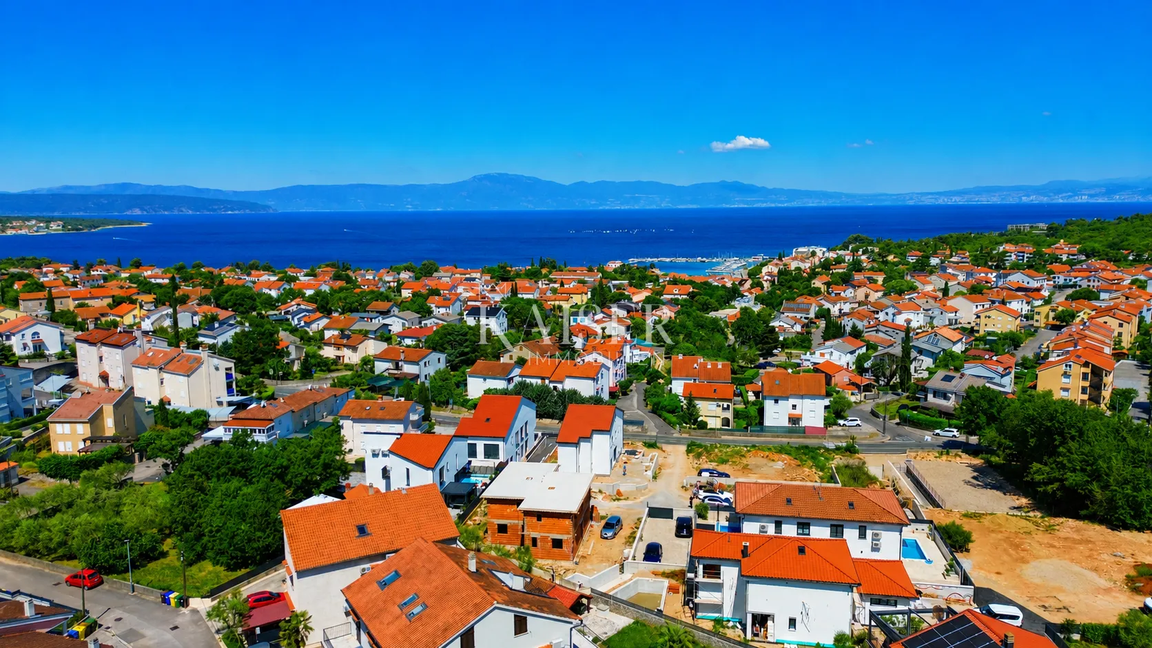 Otok Krk, Malinska - Duplex kuća sa podrumom u blizini mora - Bogovići, Malinska-Dubašnica