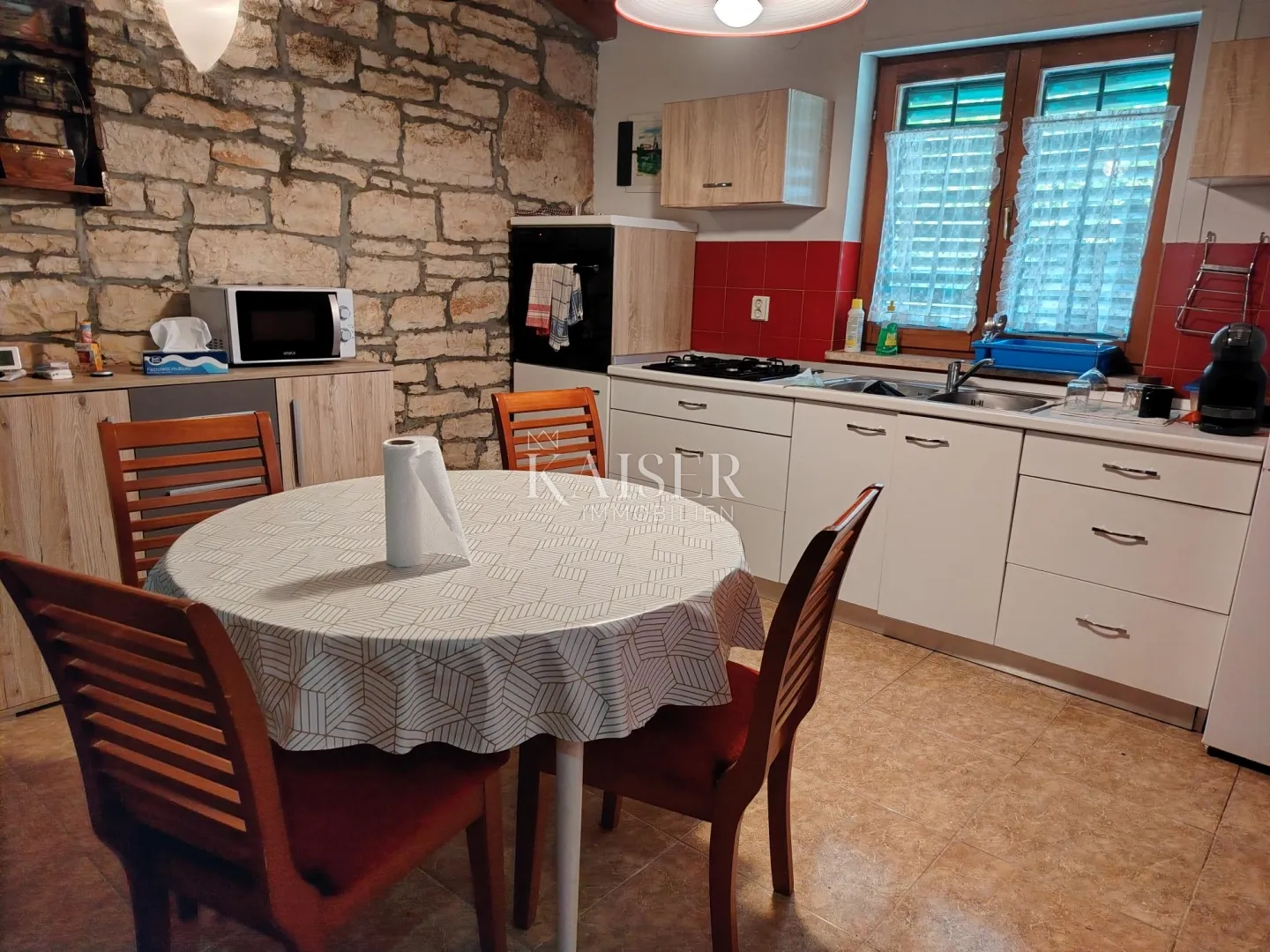 istra, smoljanci, renovirano imanje 190m2 - slika 8