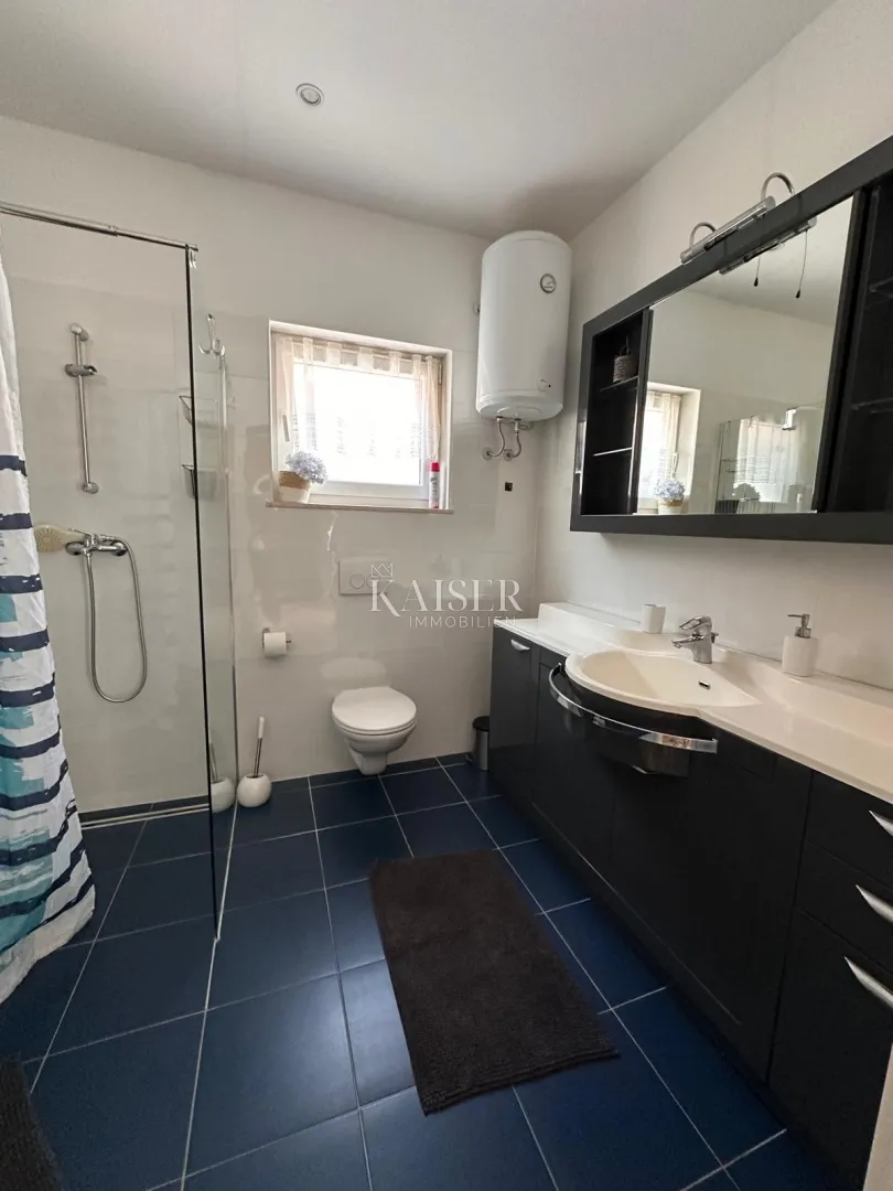 kuća s bazenom i pogledom na more – sveti jakov, mali lošinj - slika 15