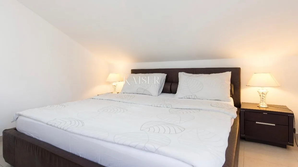 njivice, otok krk- apartman 92m2 s vrtom, blizu centra - slika 7