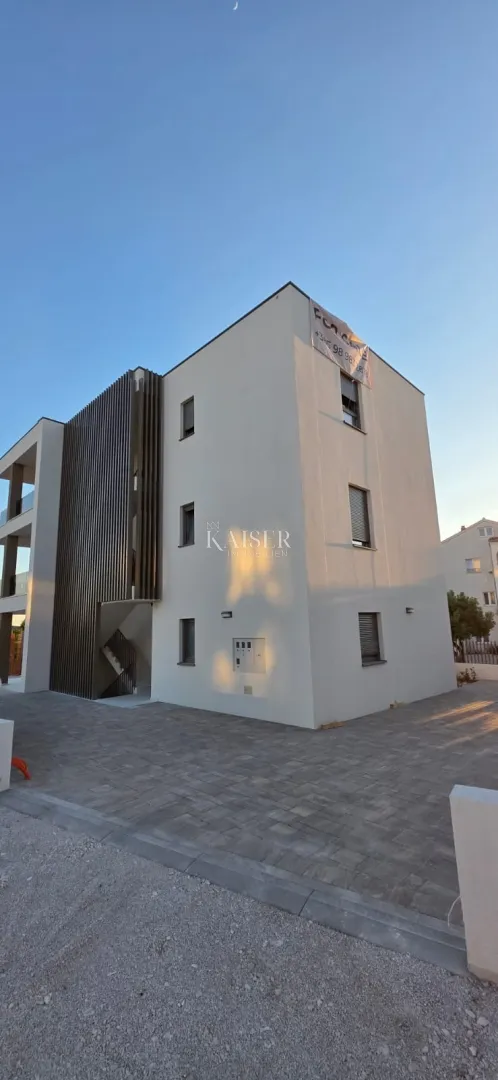 vodice, šibenik - luksuzan trosoban penthouse s velikom terasom i pogledom na more, vodice - slika 8