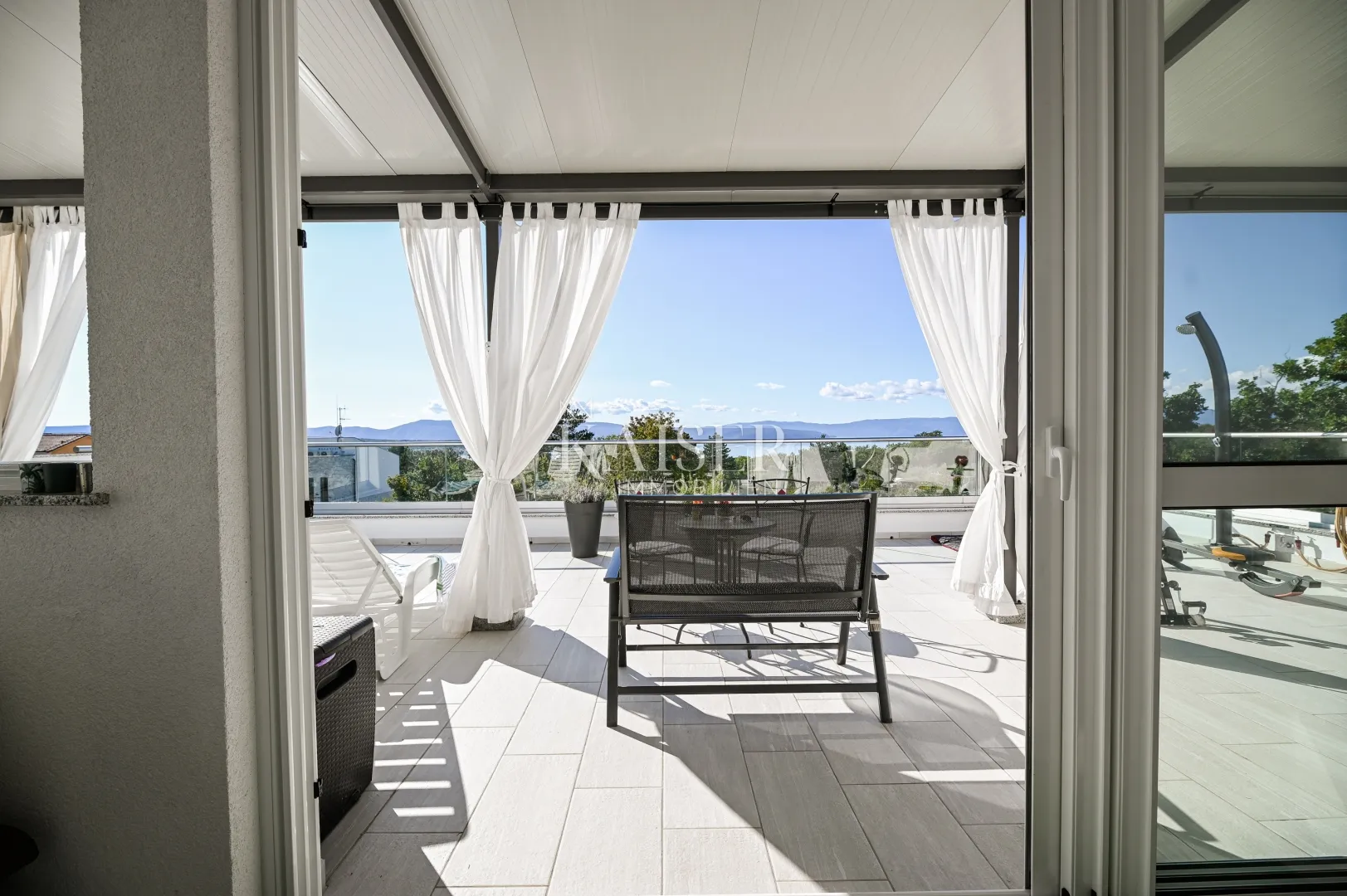 otok krk, malinska-moderna vila 190m2 s pogledom na more - slika 29
