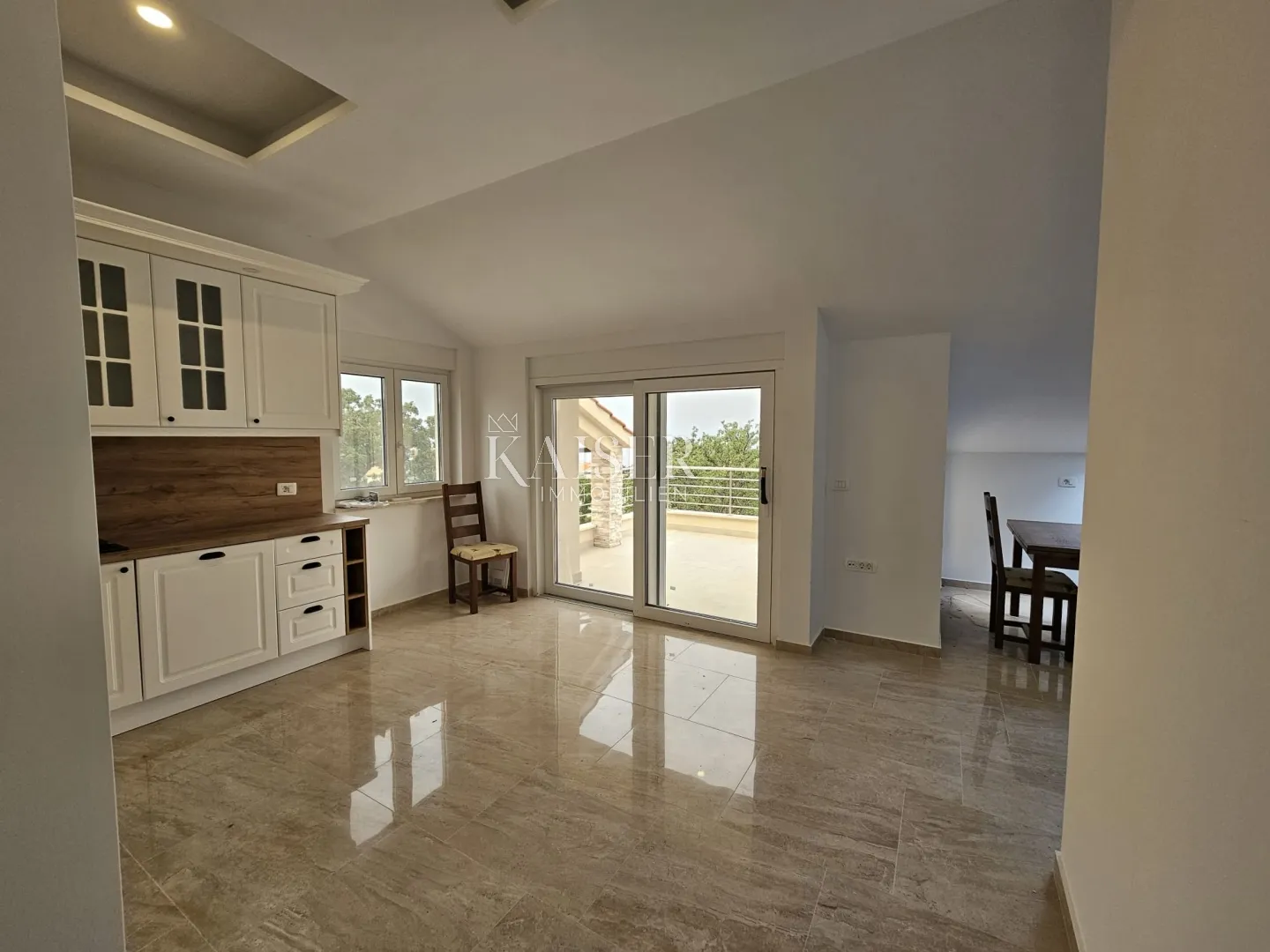 Otok Krk, Njivice - apartman "A" u novogradnji 68m2 - Njivice, Omišalj