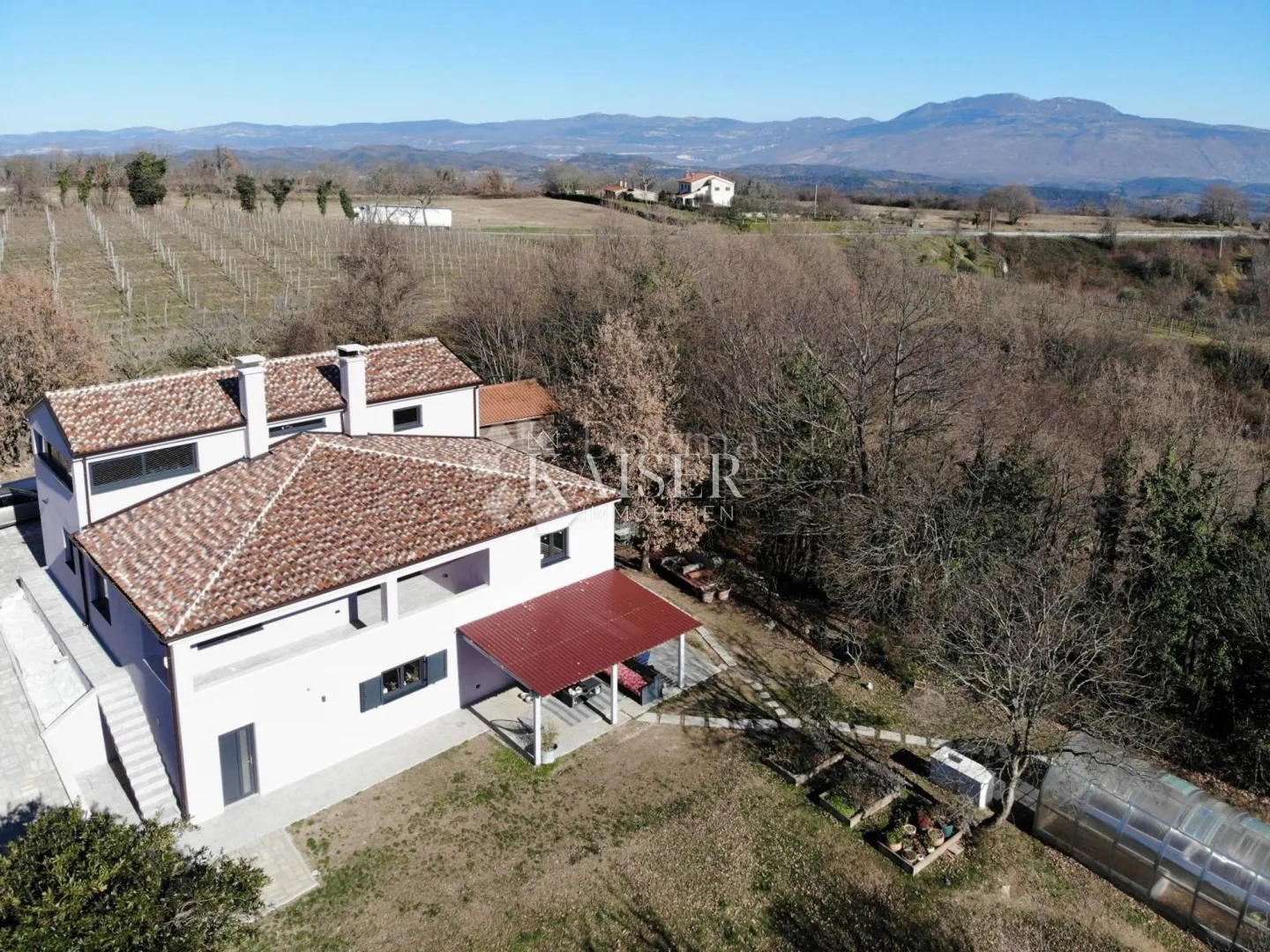 Istra, Gračišće- prekrasna istarska kuća, stancija, okružena prirodom i vinogradima