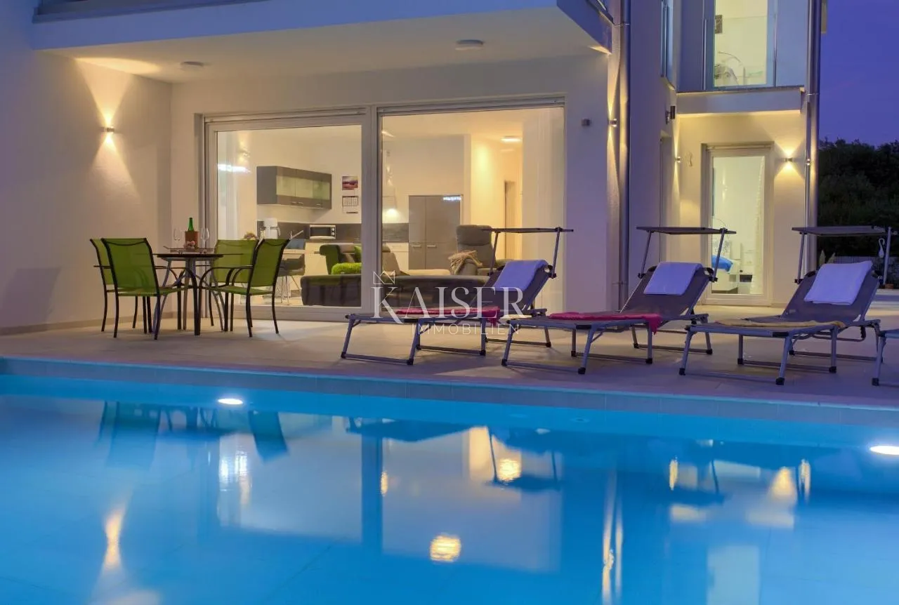 otok krk, okolica- moderan apartman 78m2 s bazenom - slika 20
