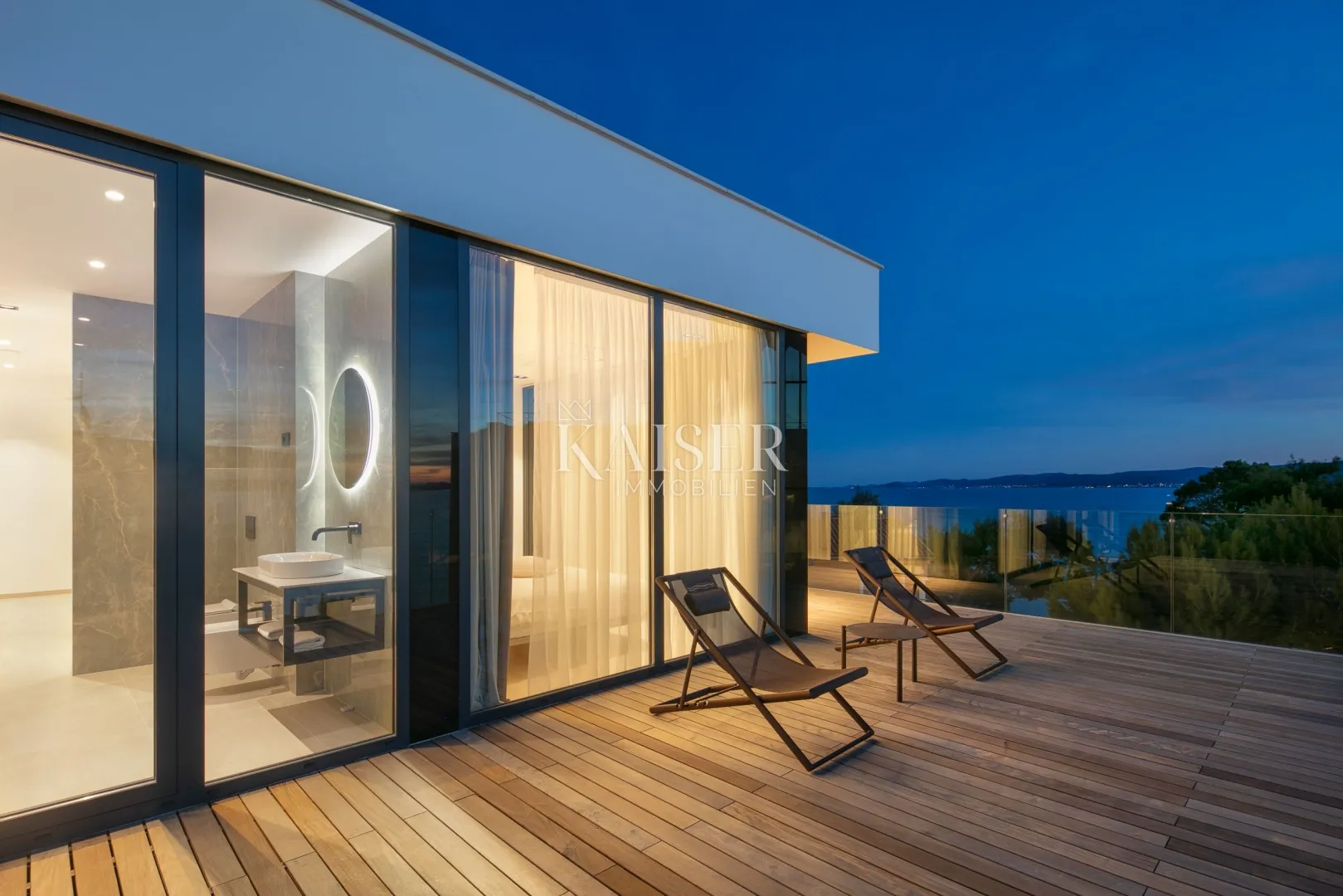 zadar, sukošan- luksuzna vila 495 m2 prvi red do mora - slika 21