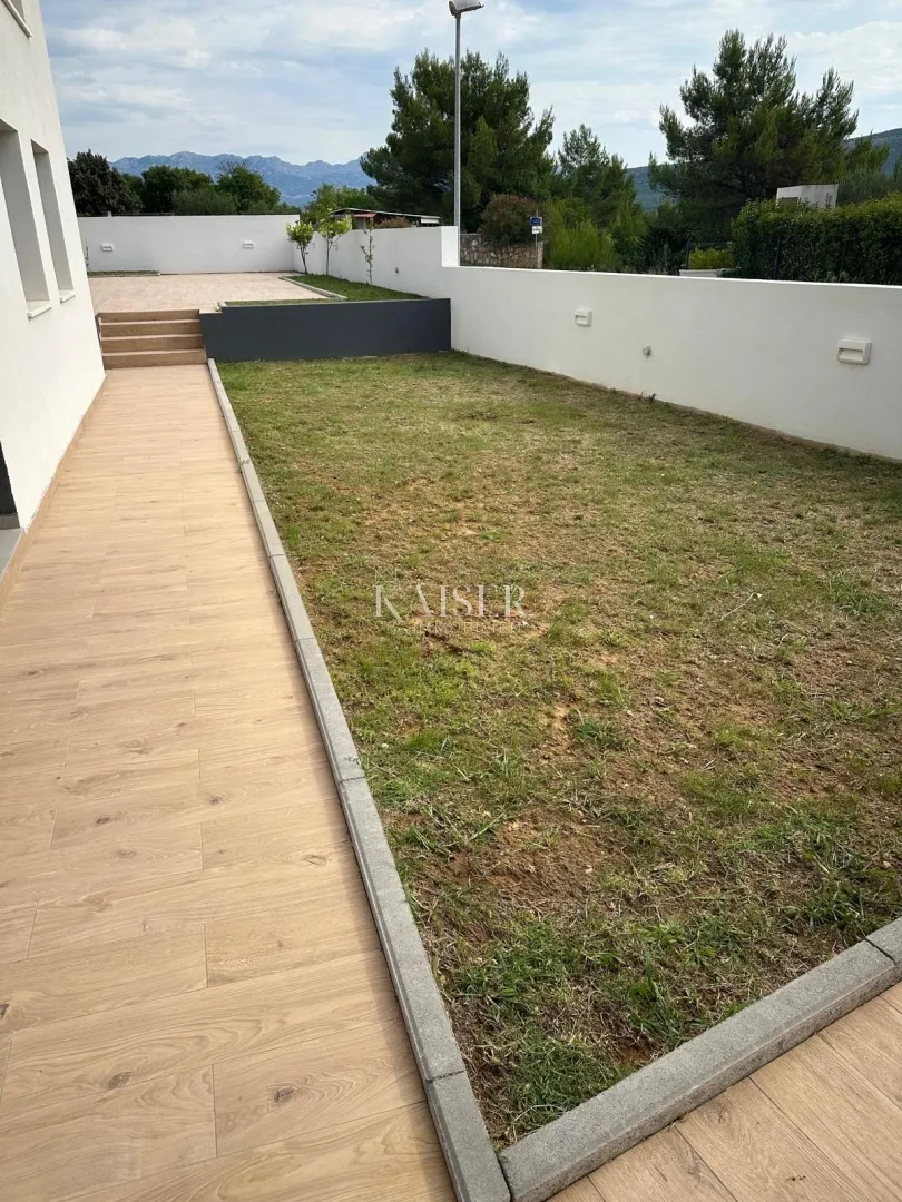 pridraga - elegantna vila 200 m od mora - slika 9