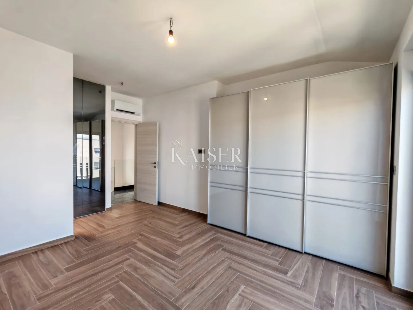otok krk, malinska- luksuzna vila 208m2 s bazenom i pogledom na more - slika 21