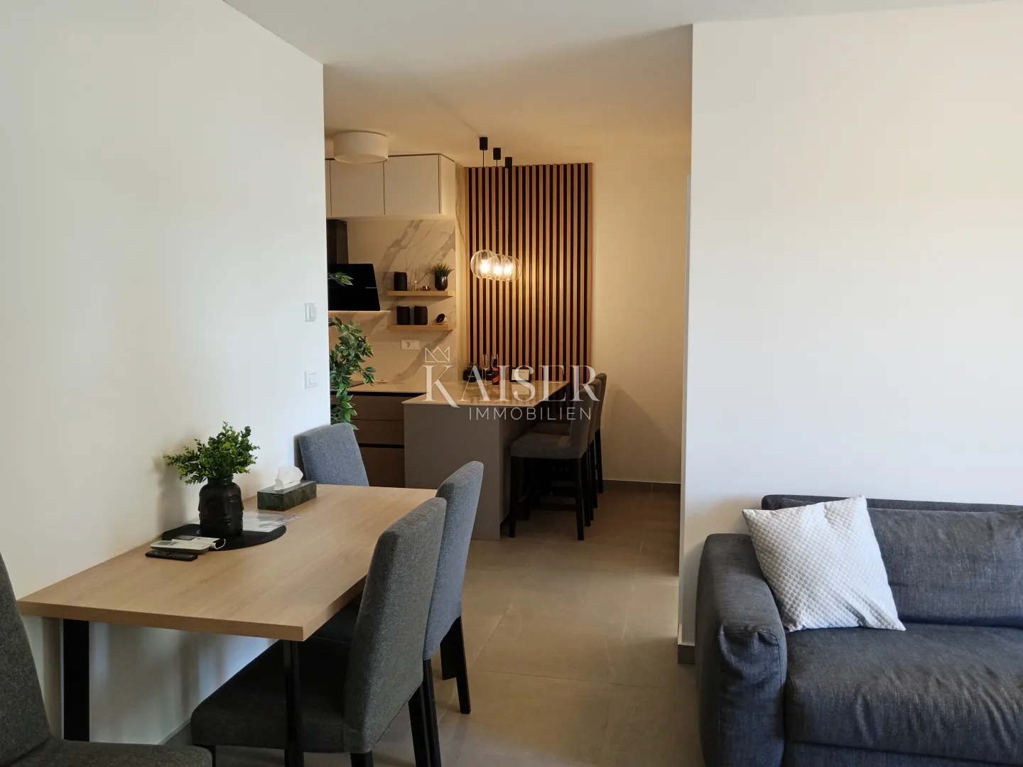 Istra, Umag, odličan stan 74m2 s vrtom