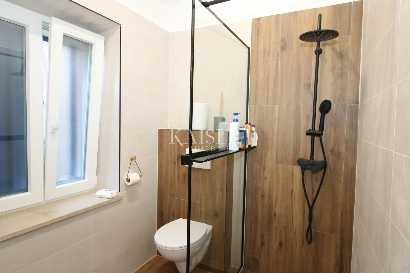 otok krk, omišalj- kuća 165m2 s wellnessom u staroj jezgri - slika 13