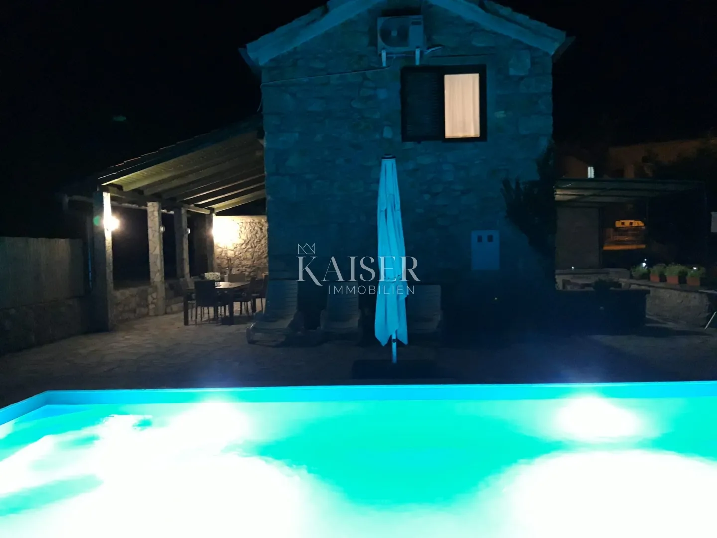 malinska, rasopasno, autohtona renovirana kamena kuća s bazenom i okućnicom - slika 7