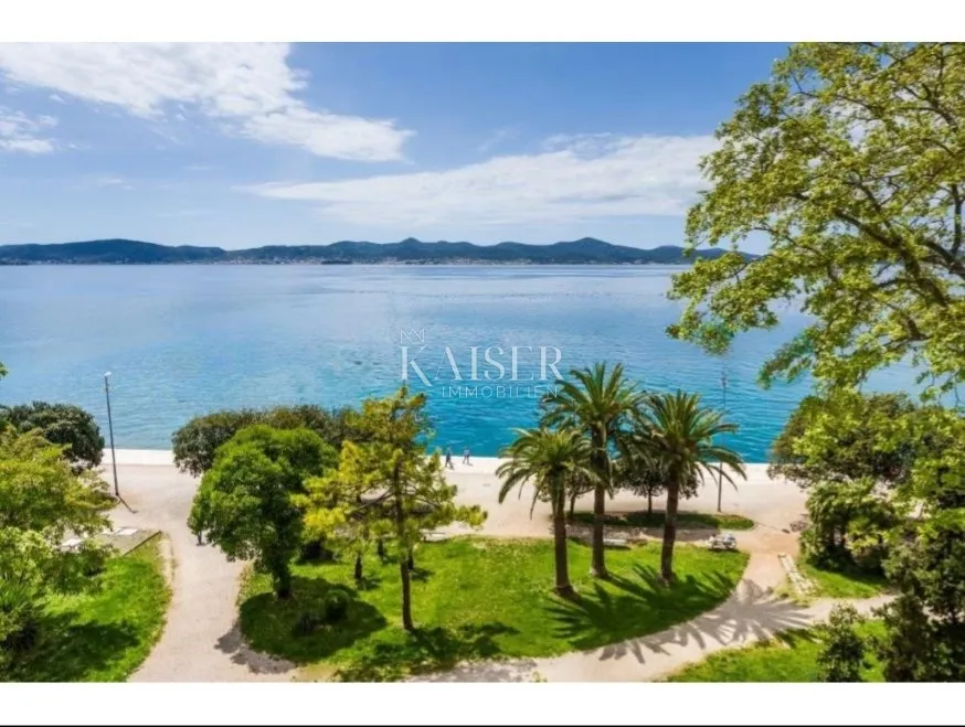 Zadar, riva, prvi red do mora – stan s pogledom koji osvaja