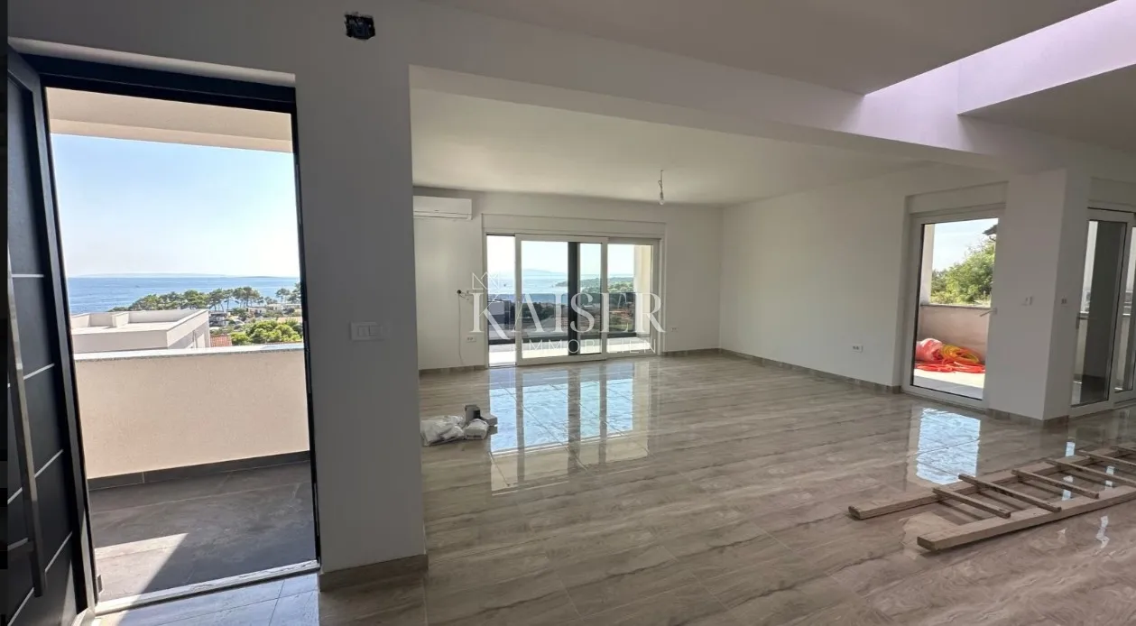 rab, banjol- penthouse sa krovnom terasom i panoramskim pogledom - slika 3