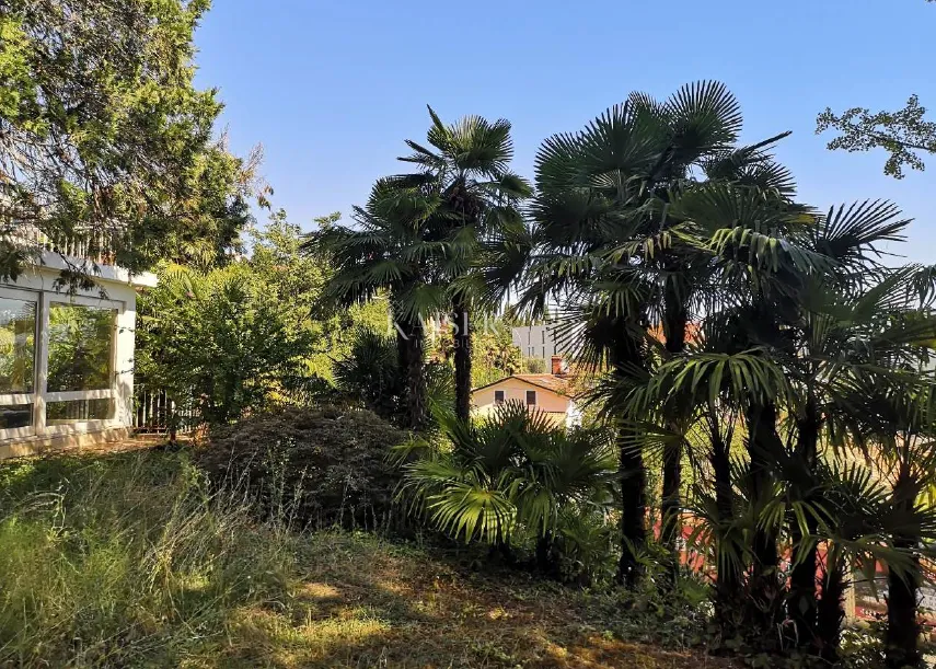 opatija – obiteljska vila s 2 stana u centru opatije - slika 4