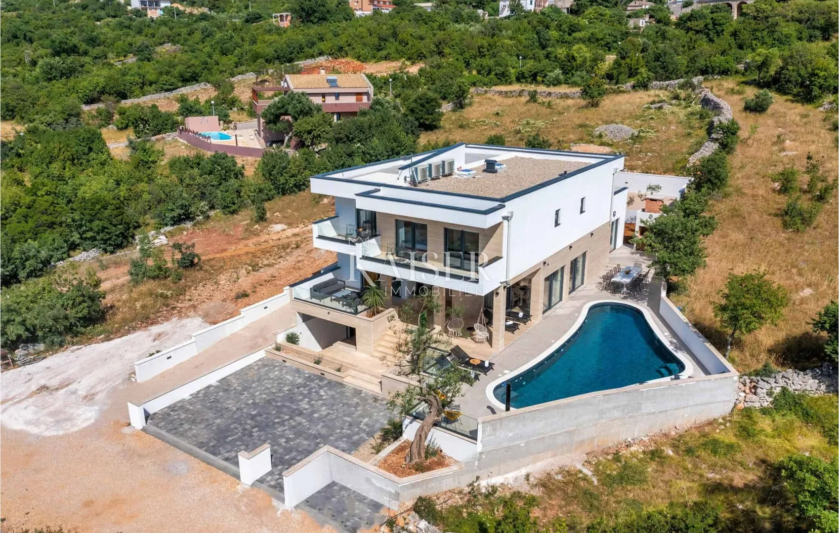 zadar - prostrana vila s bazenom u blizini mora - slika 2