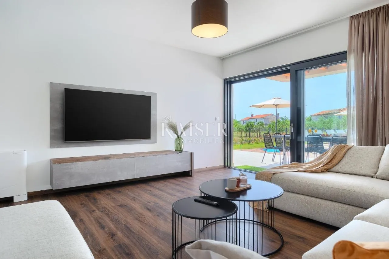 istra, svetvinčenat, moderna elegantna vila s bazenom - slika 18