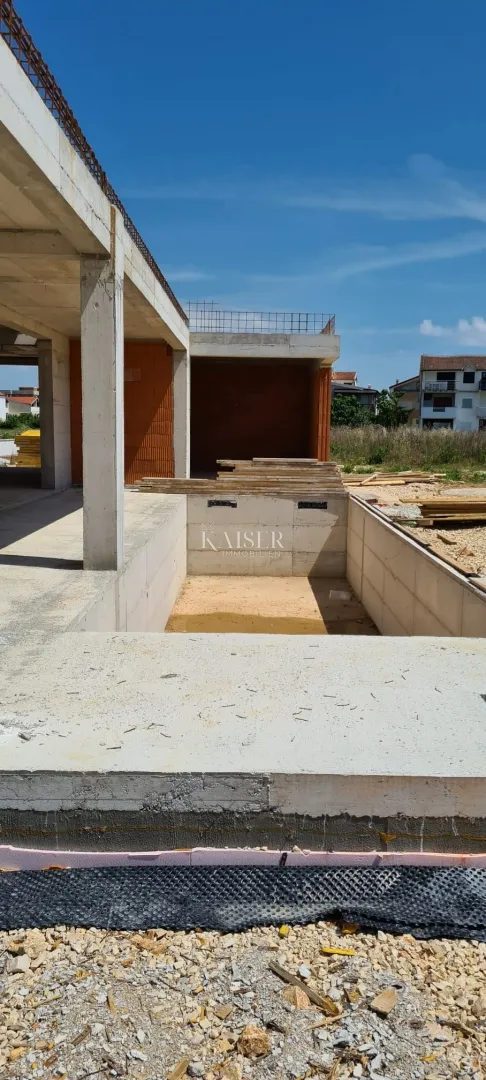 zadar, privlaka: moderna dvojna vila s bazenom i krovnom terasom - slika 45