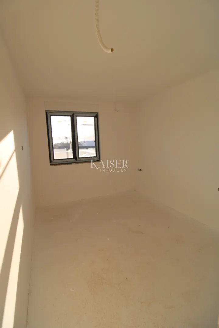 zadar, privlaka- stan s privatnim vrtom,40m od plaže - slika 15