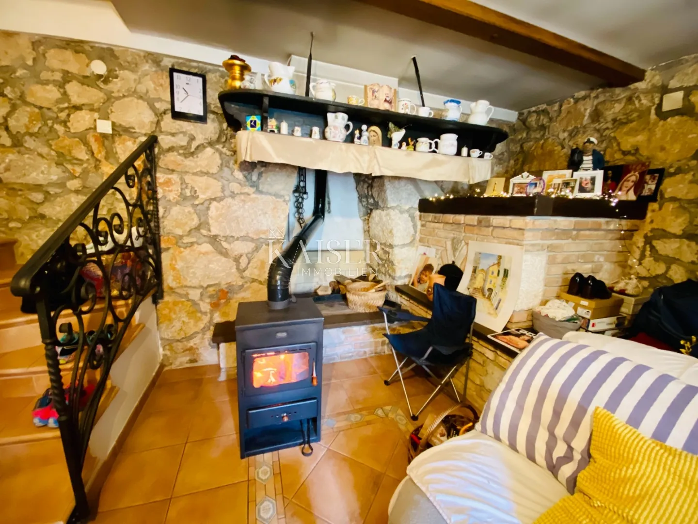 cres, beli – jedinstvena kuća s dva stana na predivnoj lokaciji - slika 30