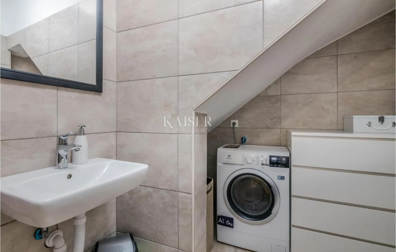 pinezići, otok krk- adaptirana kamena kuća 145m2 s bazenom - slika 16