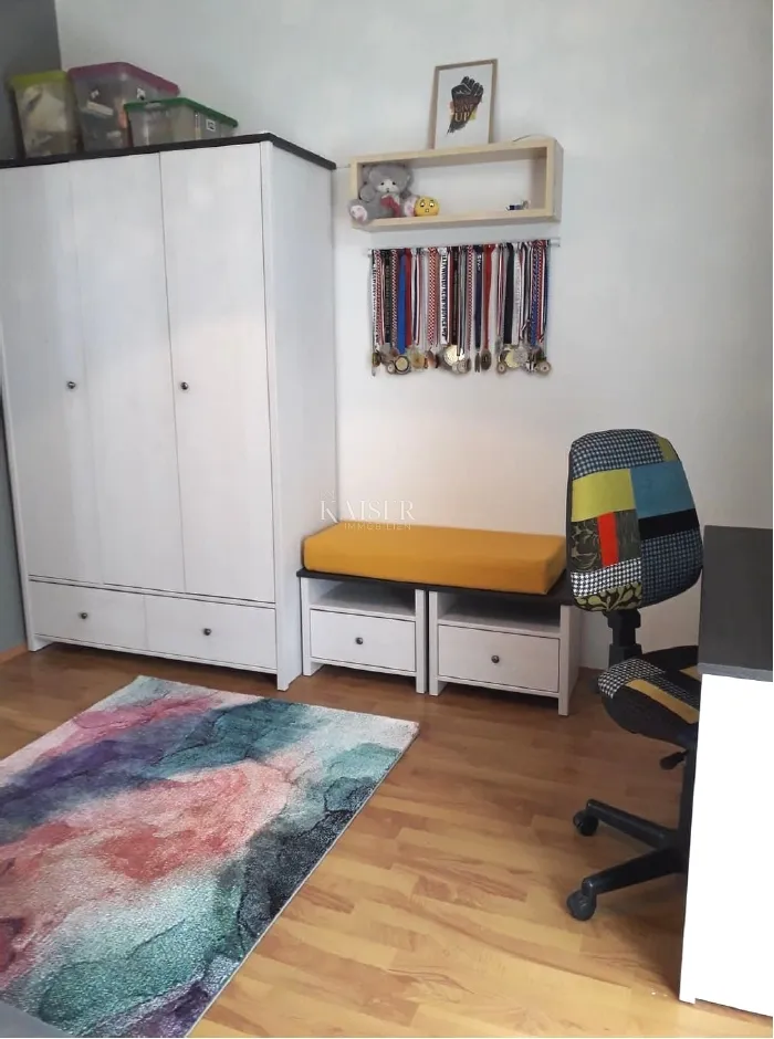 viškovo, saršoni - prostrani stan 3s+db u mirnom okruženju - slika 14