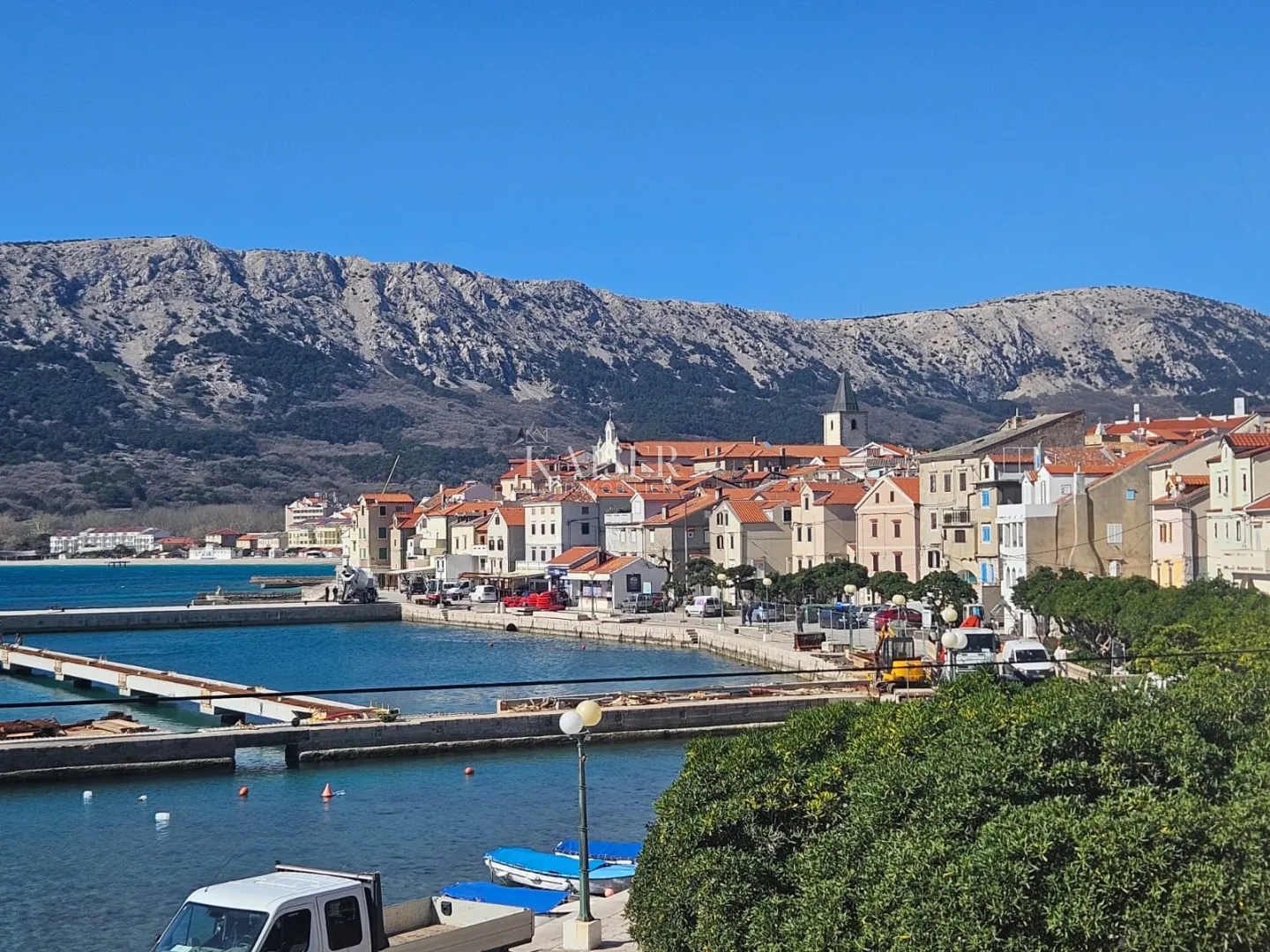 baška - šarmantna kuća u staroj jezgri 85m2 - slika 5