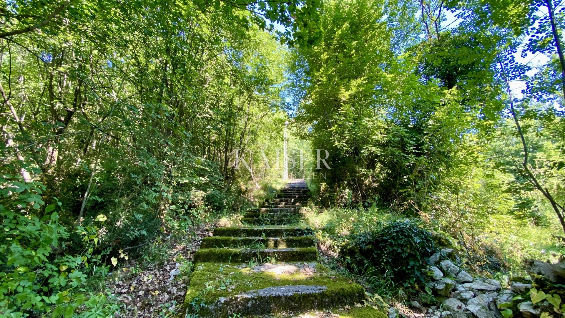 opatijska rivijera – jedinstveno zemljište u t2 zoni za turističko naselje, 7 minuta od tunela učka - slika 3