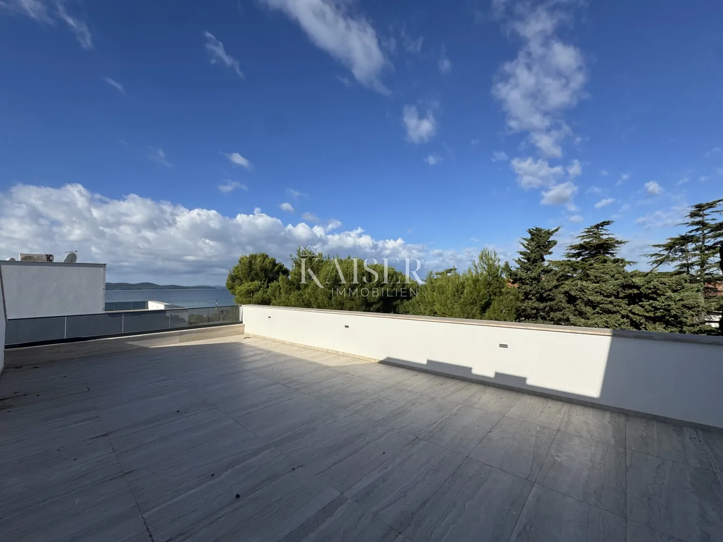 Zadar, Diklo - Luksuzan namješten penthouse (103m2) 70 m od plaže - Diklo, Zadar