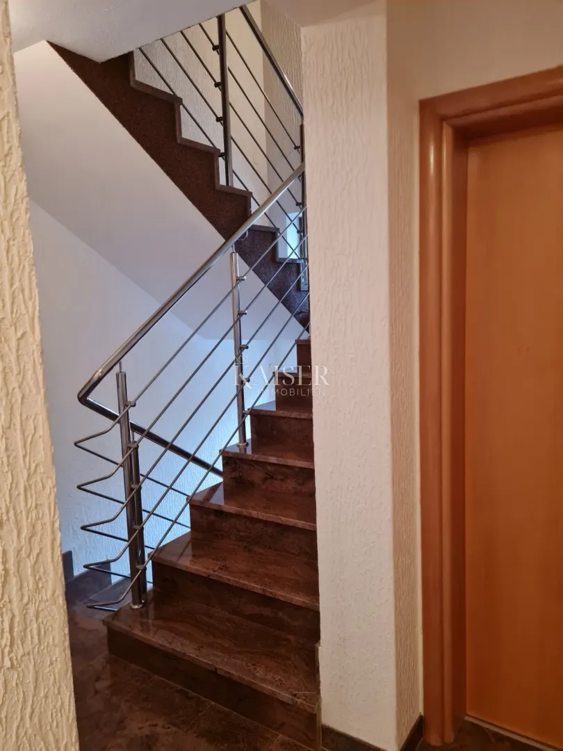 otok cres, cres, kuća sa više apartmana - slika 7
