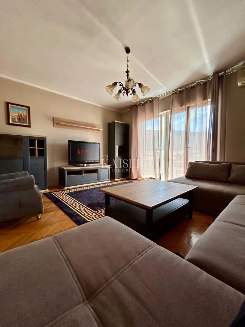 otok cres, cres - kuća sa 4 stana, 288m2, 50m od mora sa prekrasnim pogledom - slika 29