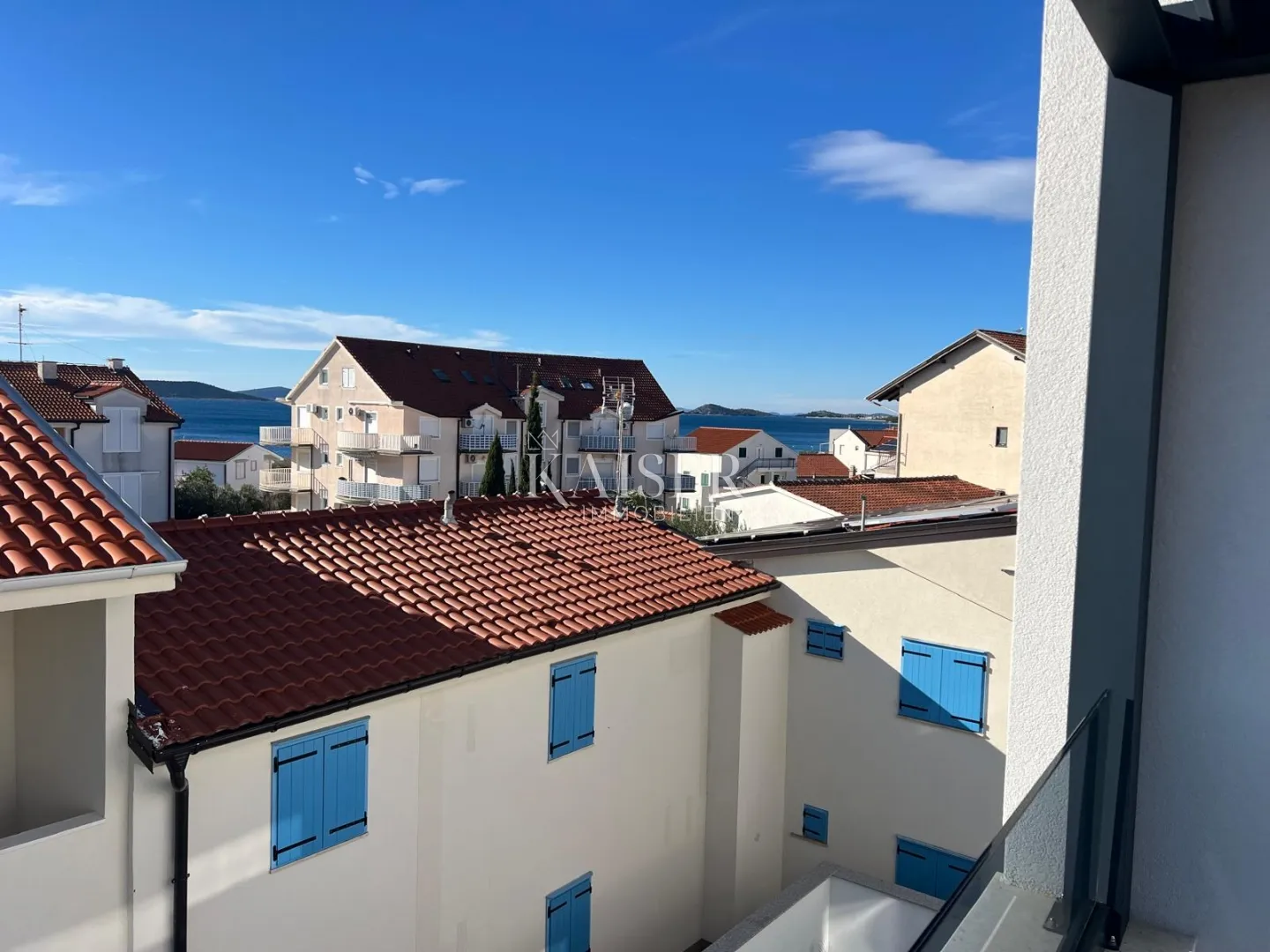 srima, vodice-moderna troetažna kuća (s1) s pogledom na more - slika 12