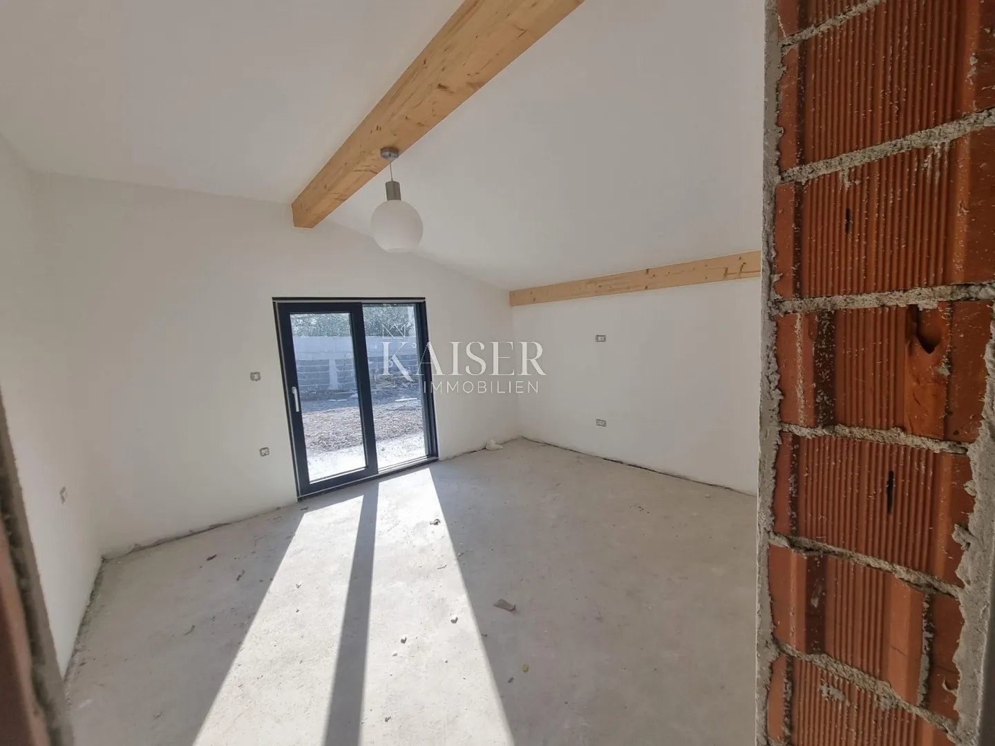 barban - kuća s bazenom 160 m2 i okućnicom 1100 m2 - slika 7