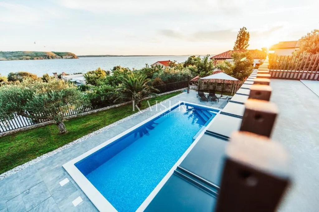 zadar, rtina - luksuzna vila s grijanim bazenom i panoramskim pogledom na more, samo 100 m od plaže - slika 3