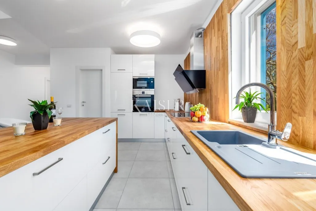 istra - poreč, ekskluzivna vila sa 6 apartmana blizu mora - slika 20