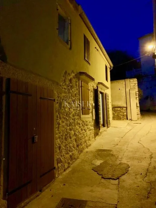 otok susak, kamena kuća 110 m² - slika 6