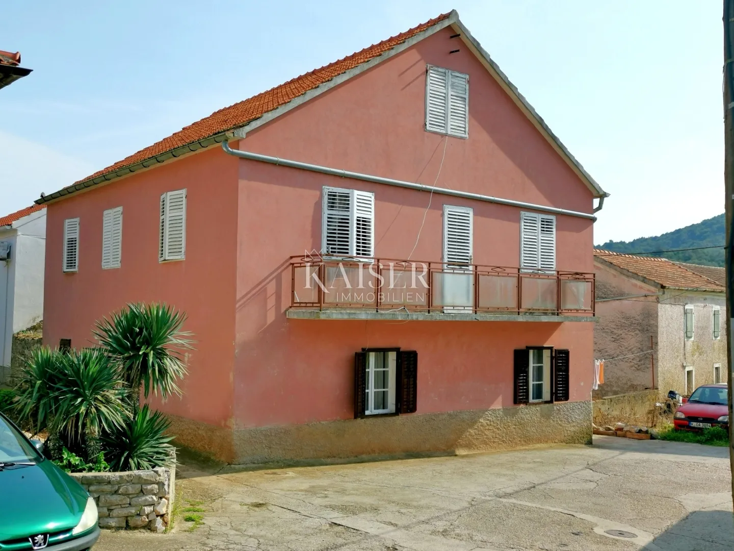 Dugi otok, Sali- Samostojeća kuća