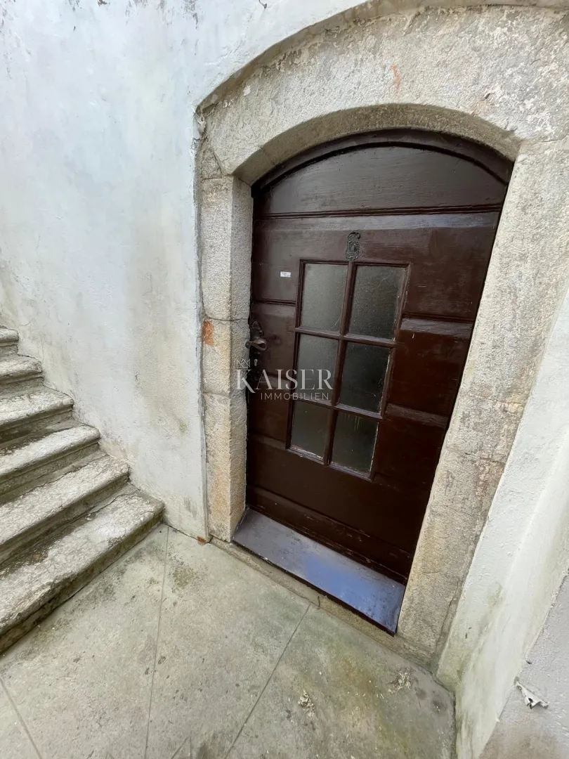 otok cres-lošinj, osor, bivši samostan, 50 m od mora - slika 9
