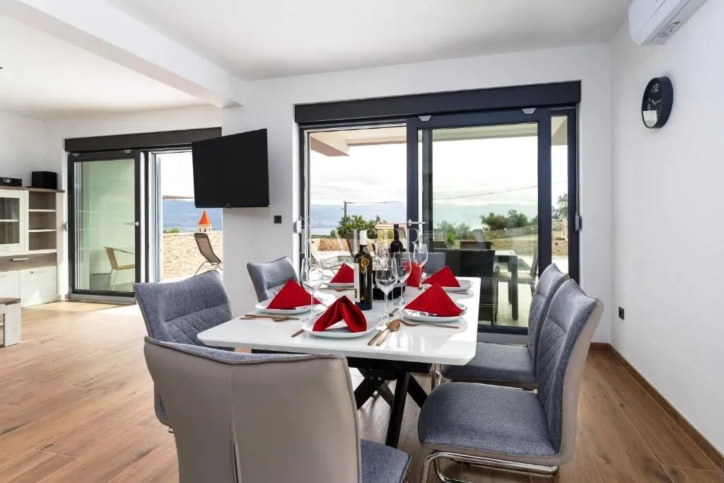 krk, risika - moderna dvojna kuća, 150 m2, pogled more - slika 5