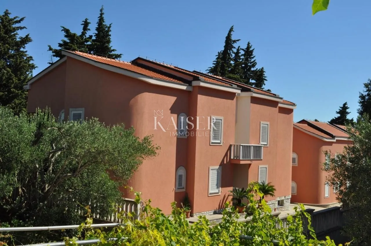 sveti filip i jakov - vila prvi red do mora - slika 2