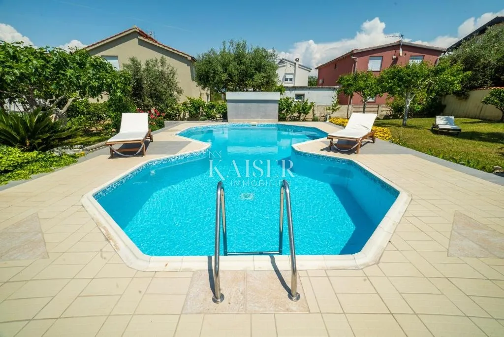 zadar, vir - prekrasna prostrana kuća 50 m od plaže - slika 19