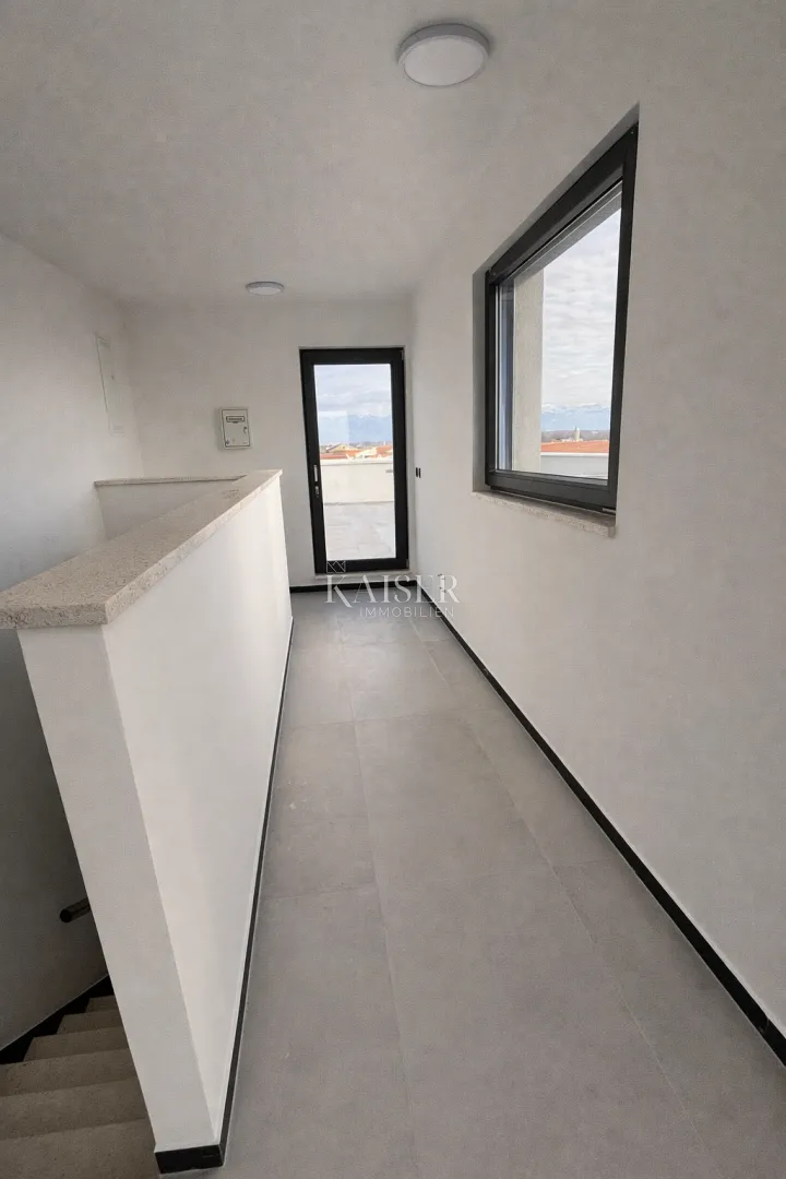 zadar – privlaka | apartman s krovnom terasom i pogledom, 200 m od mora - slika 25