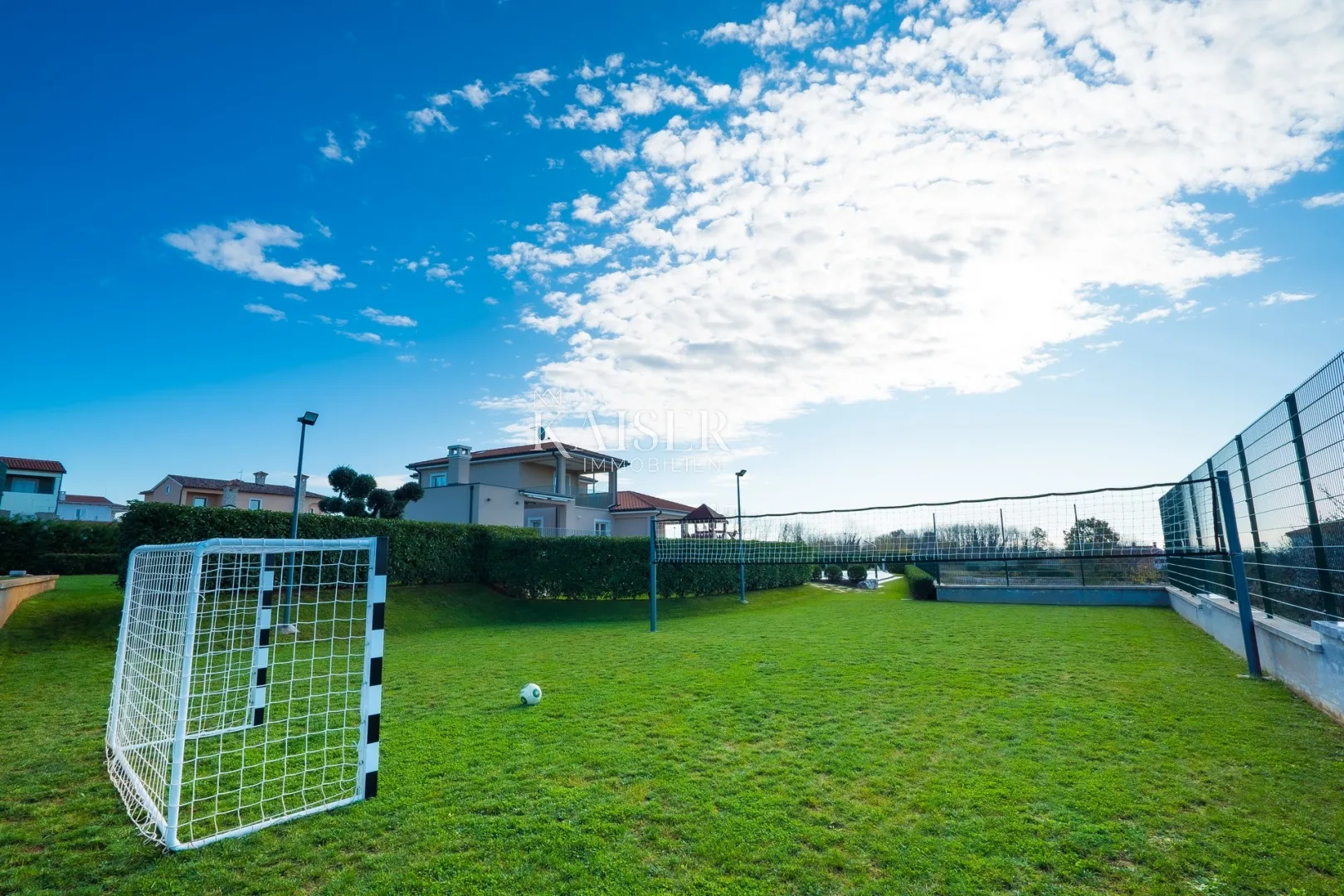 istra - okolica poreča - vila s bazenom, 380 m2 - slika 13