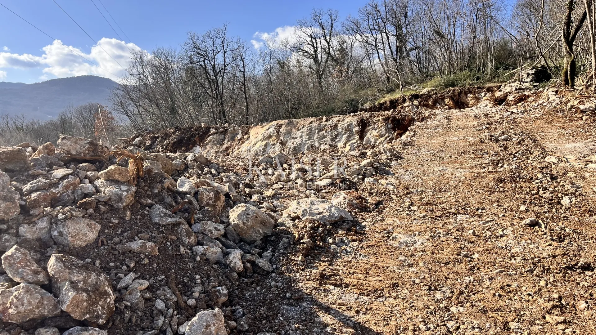 matulji – građevinsko zemljište 911 m² s pogledom i projektom za kuću s tri stana - slika 3