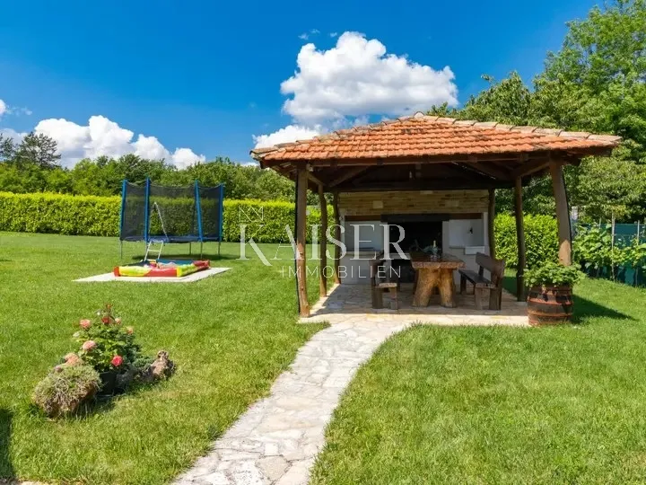istra - motovun, kuća sa bazenom na 5560 m2 građevinske parcele - slika 21