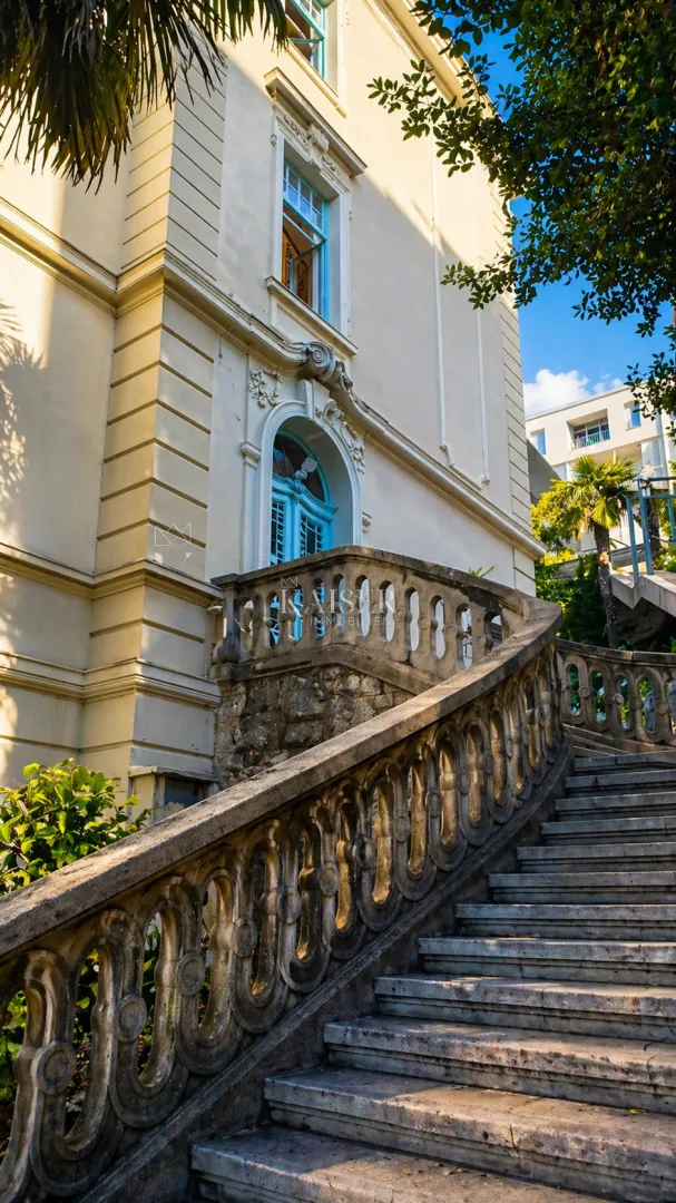 centar opatije – stan u potkrovlju s pogledom na more, 70 m od obale - slika 15