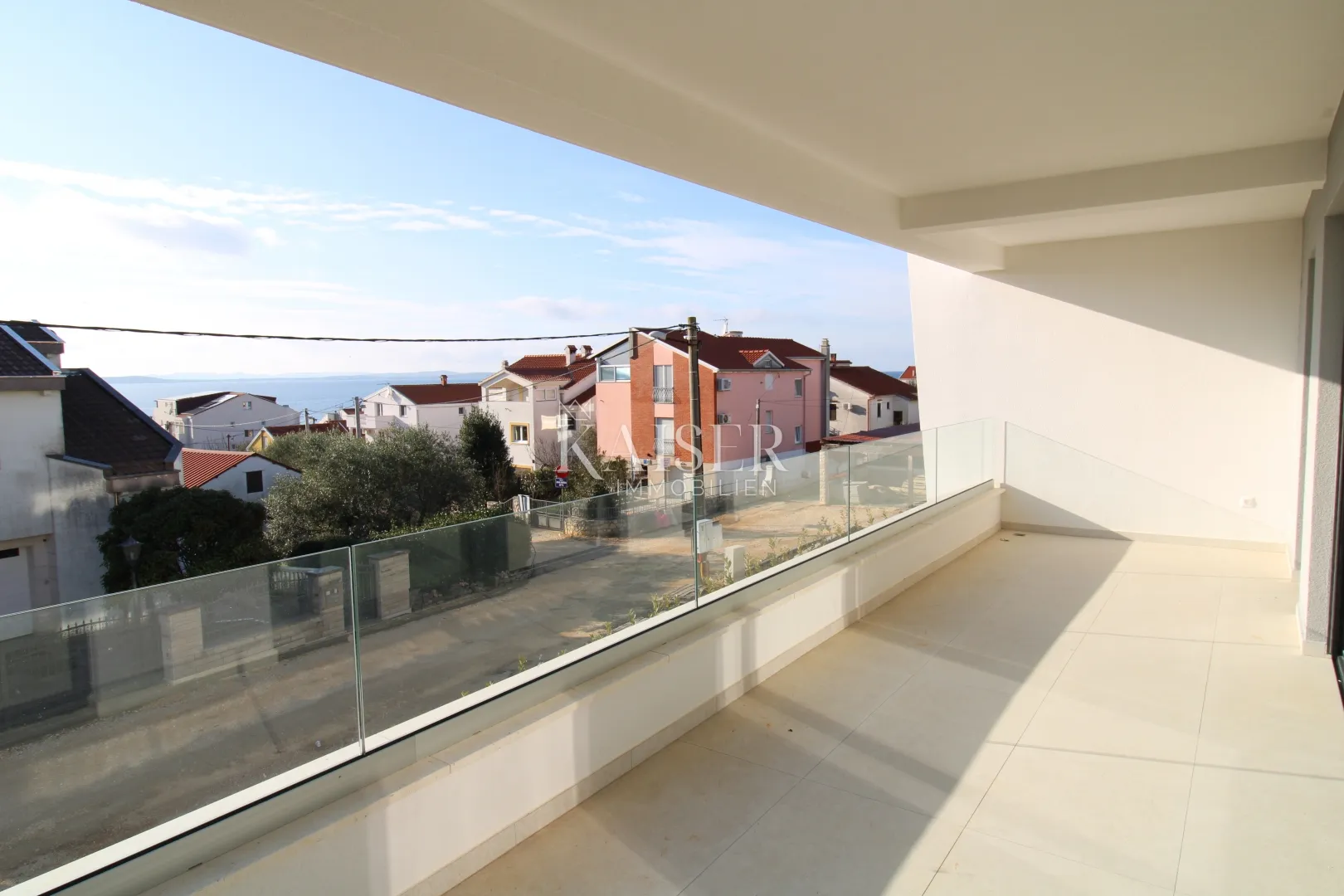 zadar-osunčan stan s pogledom na more - slika 25