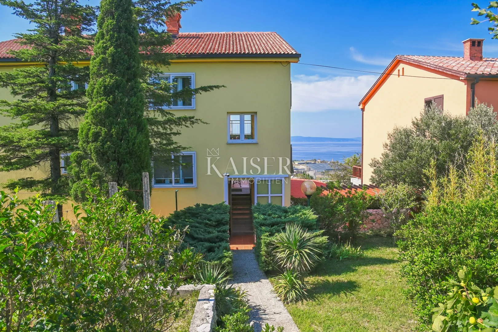 kraljevica, moderna vila s bazenom, saunom i vinotekom - slika 15